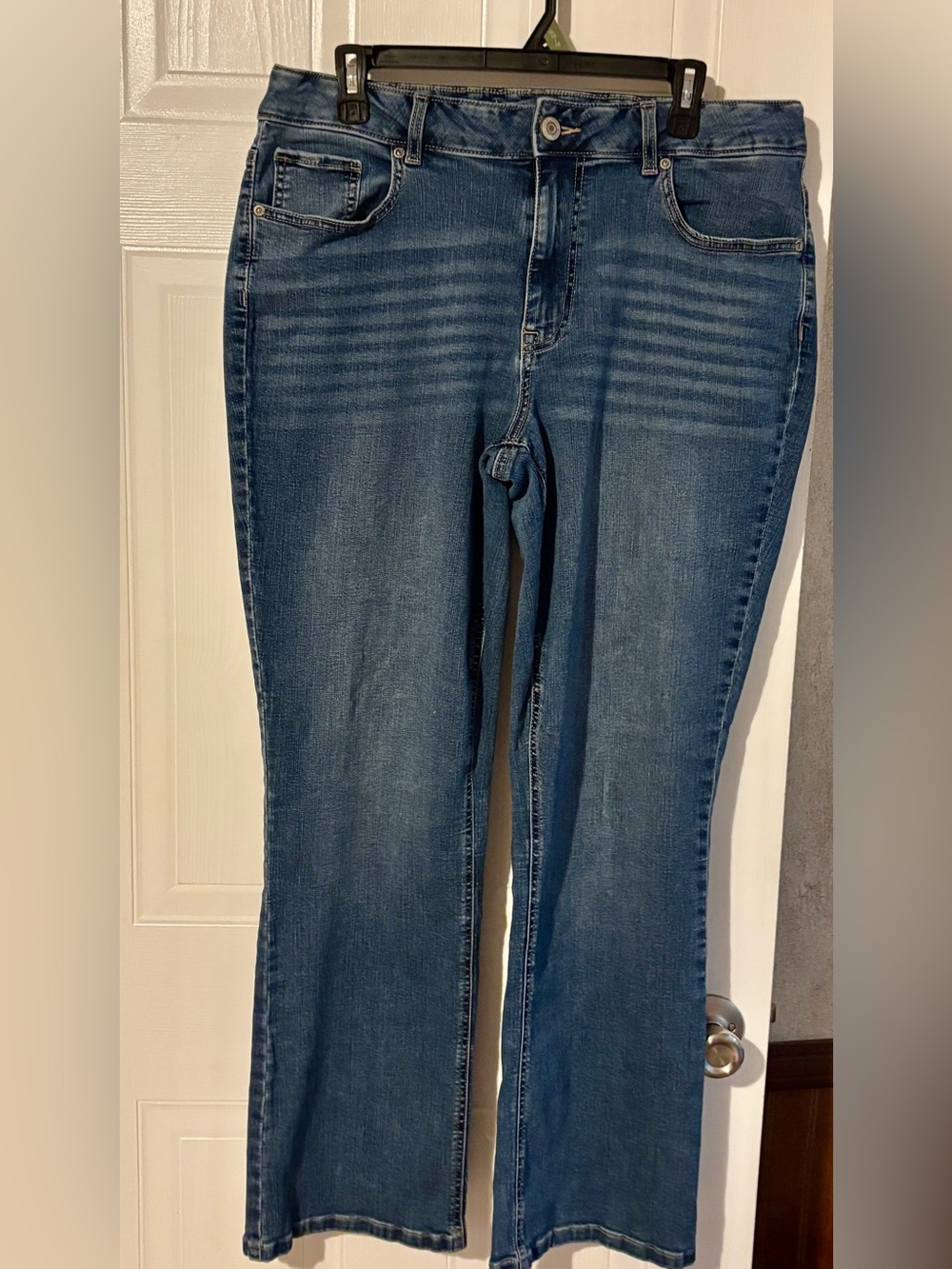 M Jeans by Maurices High Rise Curvy Bootcut Jeans 16W Regular Stretch